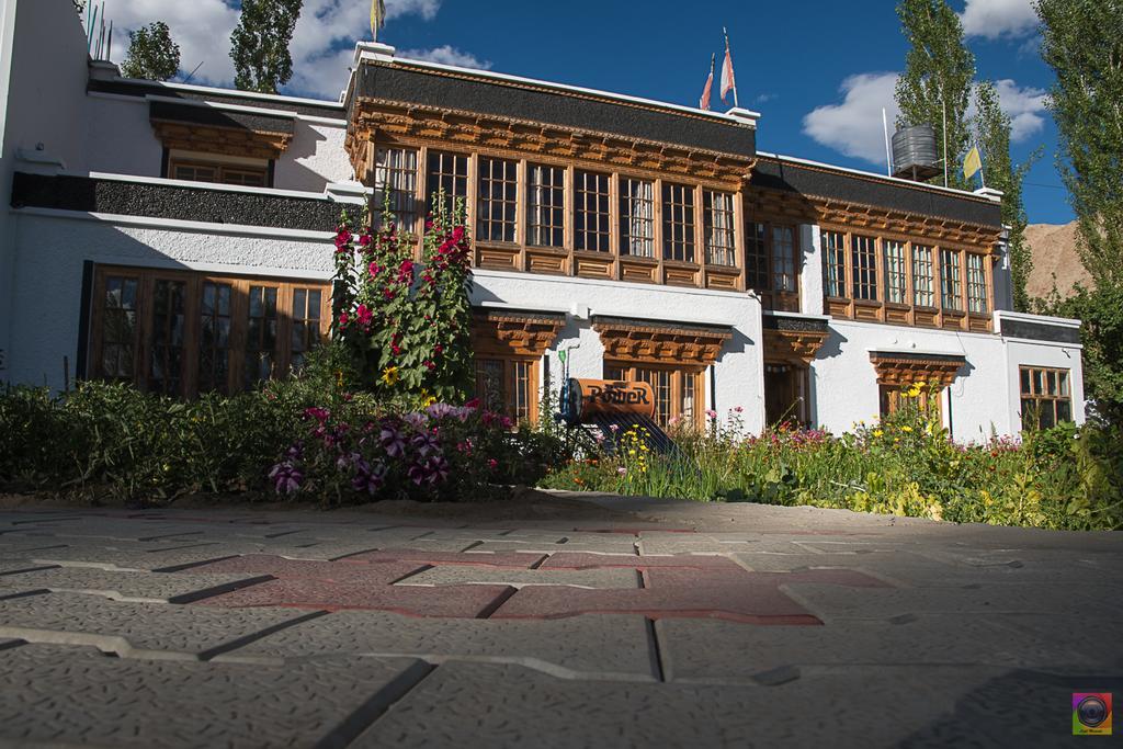 Отель Shaolin Ladakh Лех Экстерьер фото